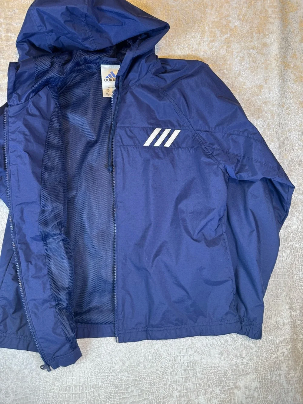 Vintage Adidas Navy windbreaker, Men’s size medium
